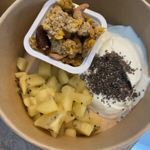 granola kiwi
